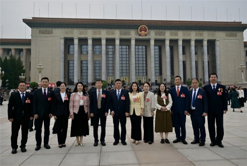 中国工会十八大代表风采丨朱文英：扛起工会担当，与广大职工一起争做新时代奋斗者